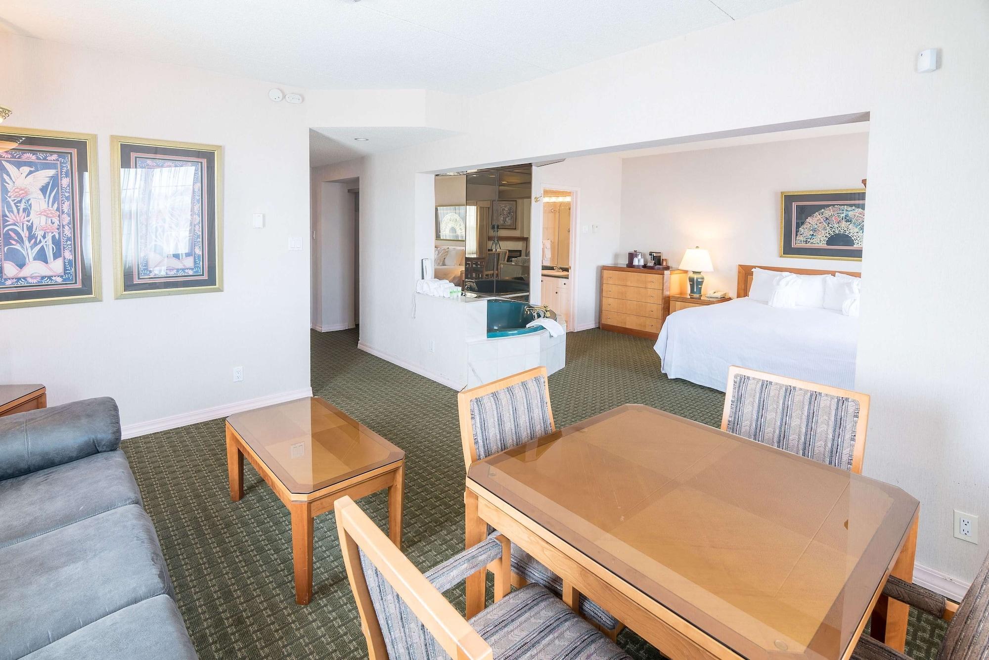 Ramada By Wyndham Thunder Bay Airlane Hotel Exterior foto