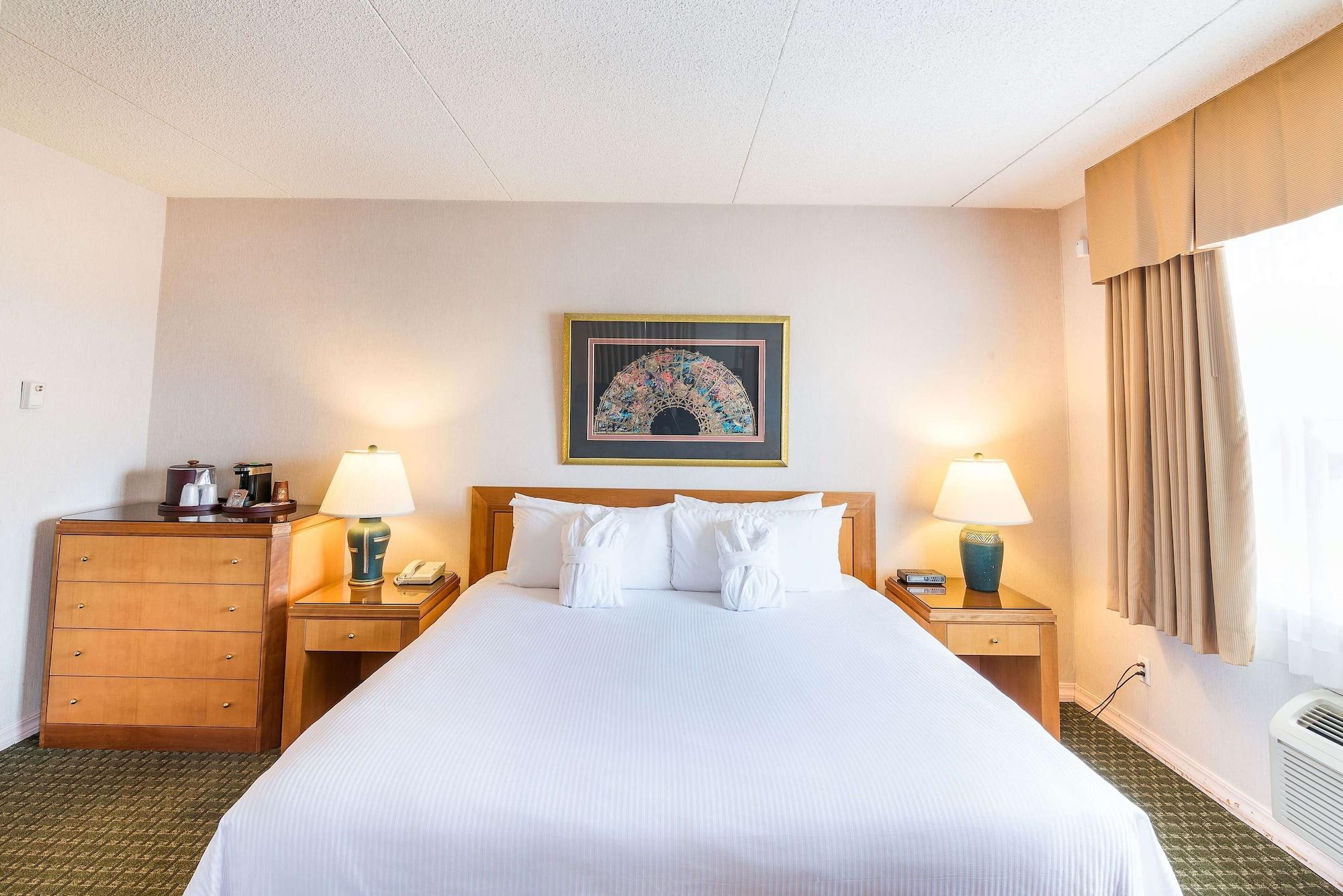 Ramada By Wyndham Thunder Bay Airlane Hotel Exterior foto